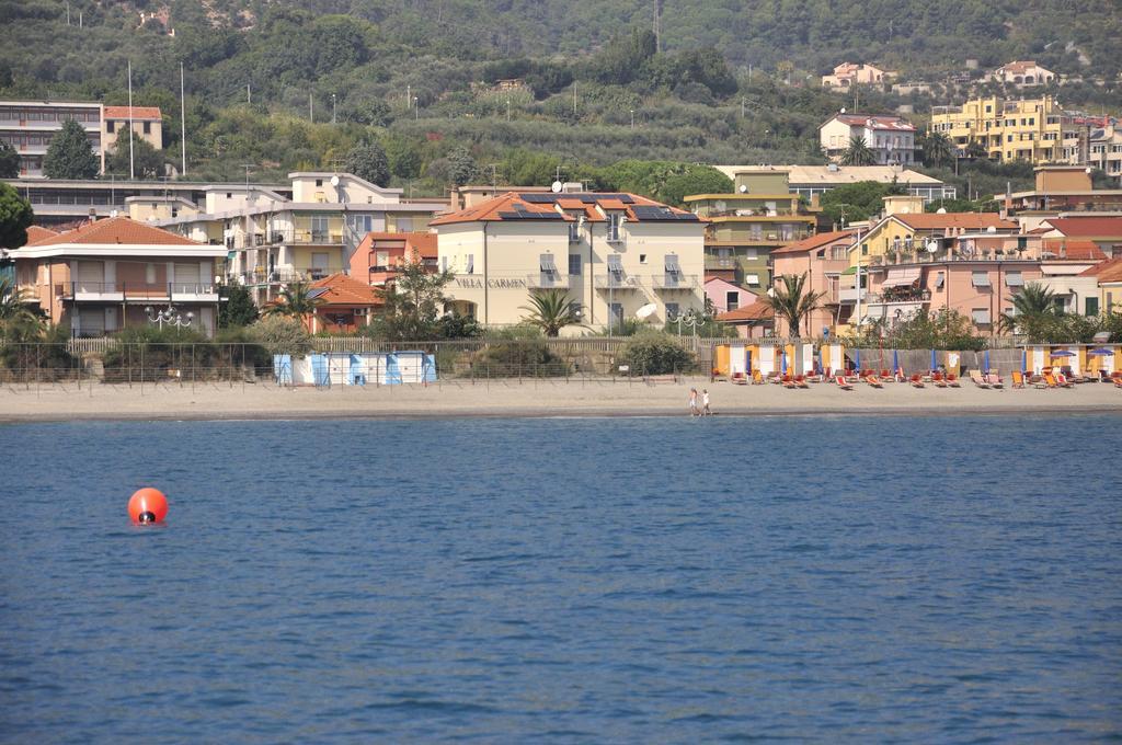 Residence Villa Carmen Fronte Mare A 50 Mt 피에트라리구레 외부 사진