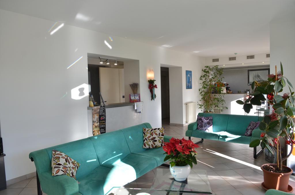 Residence Villa Carmen Fronte Mare A 50 Mt 피에트라리구레 외부 사진